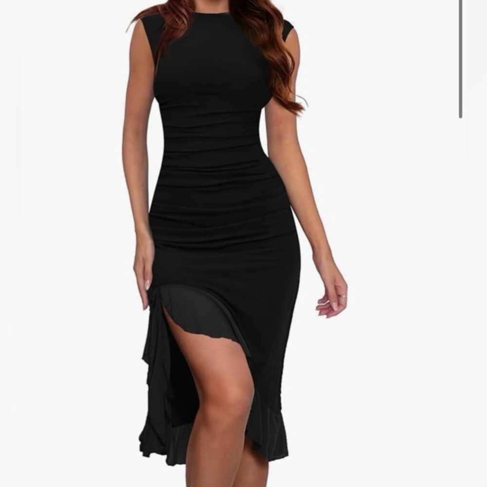 Sleeveless Black Ruched Bodycon Midi Dress with Side Slit